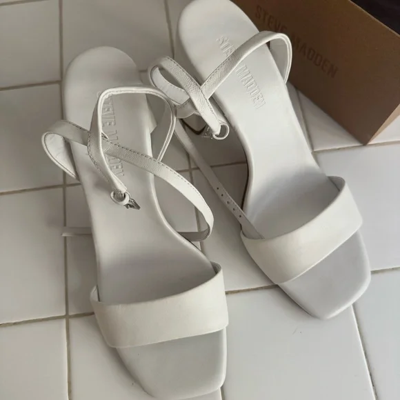 Steve Madden White Leather Messa Block Heel Ankle Strap Sandals - Picture 6 of 11